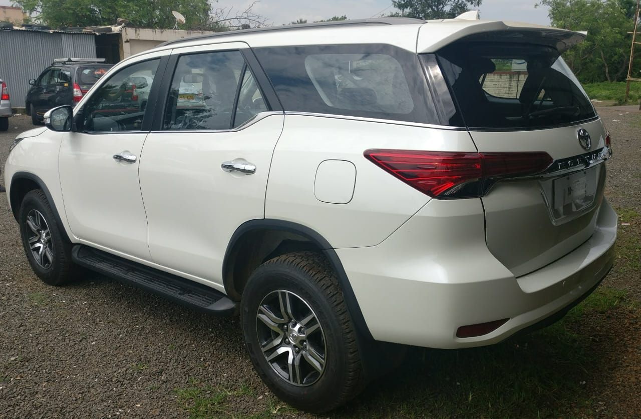 Premium Fleet vehicle - Professional corporate transportation service by Comfort Tours Pune